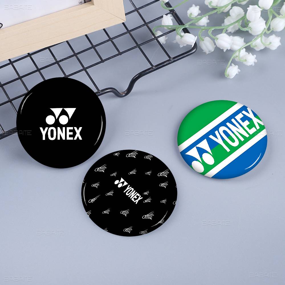 Modny przypinka z blachy Y-Yon – Badminton Yonex recenzja i cena
