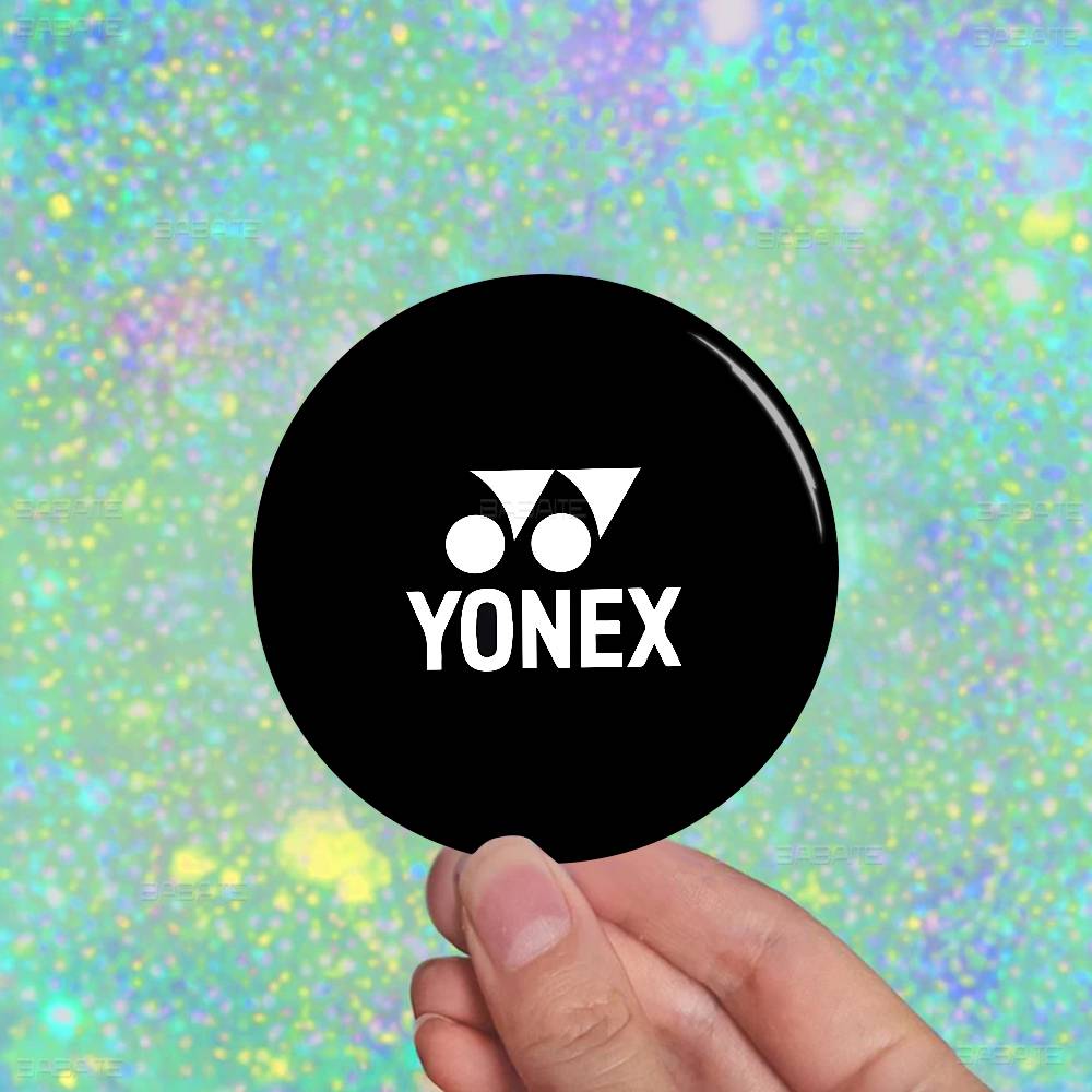 Modny przypinka z blachy Y-Yon – Badminton Yonex recenzja i cena
