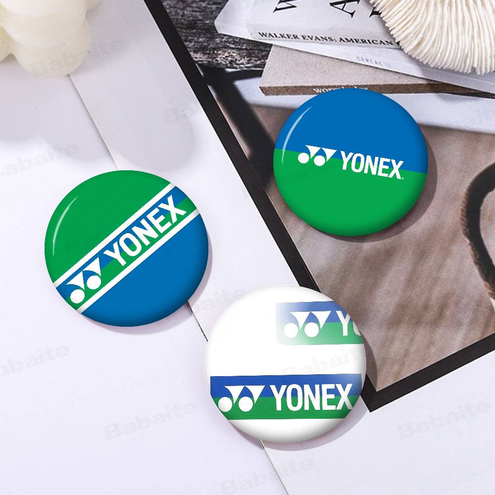 Modne broszki badmintonowe Y-Y – Badminton Yonex recenzja i cena