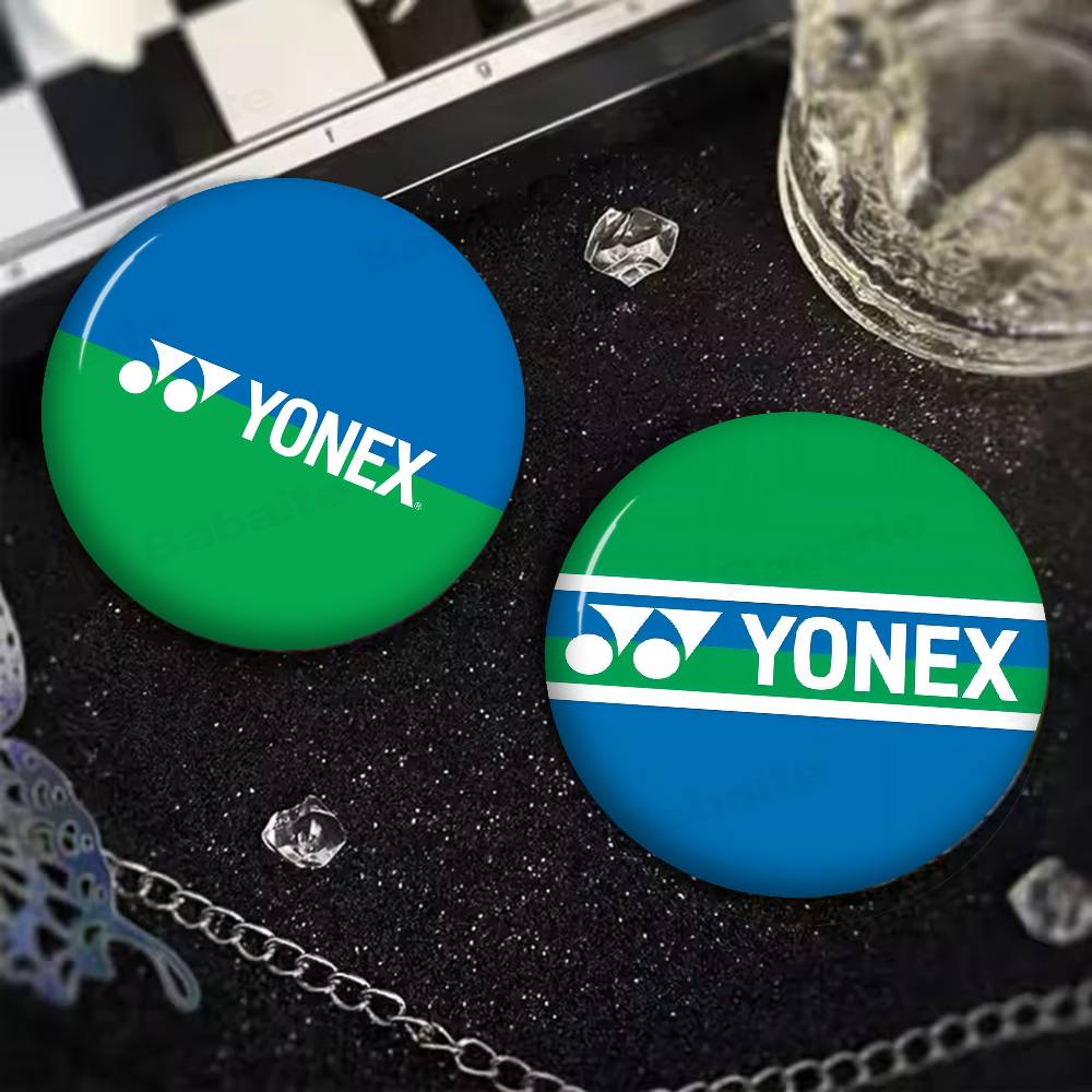 Modne broszki badmintonowe Y-Y – Badminton Yonex recenzja i cena