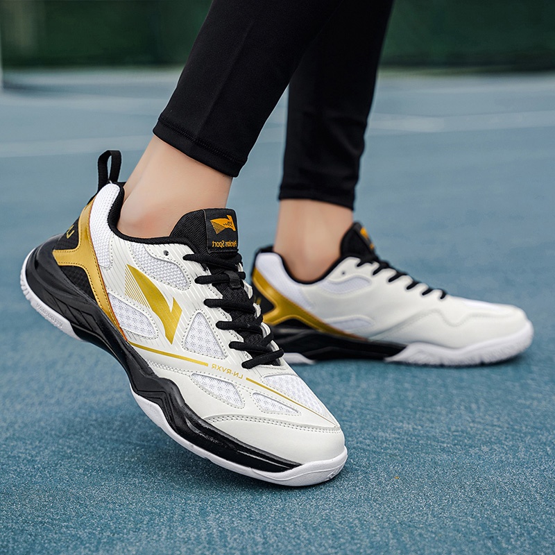 Letnie męskie oddychające buty – Badminton Court recenzja i cena