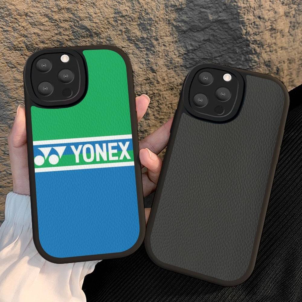 Modne skórzane etui na telefon – Badminton Yonex recenzja i cena