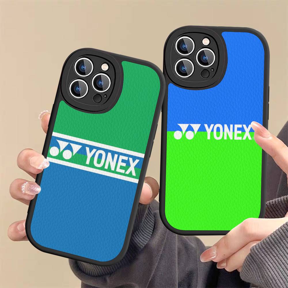 Modne skórzane etui na telefon – Badminton Yonex recenzja i cena